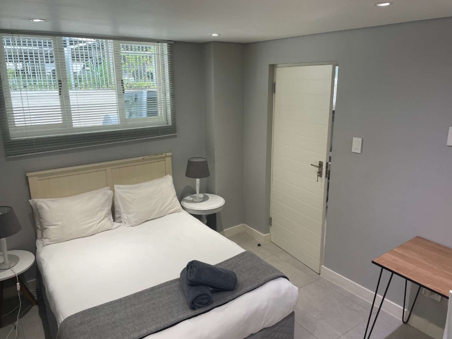 1 Bedroom Property for Sale in Sea Point Western Cape